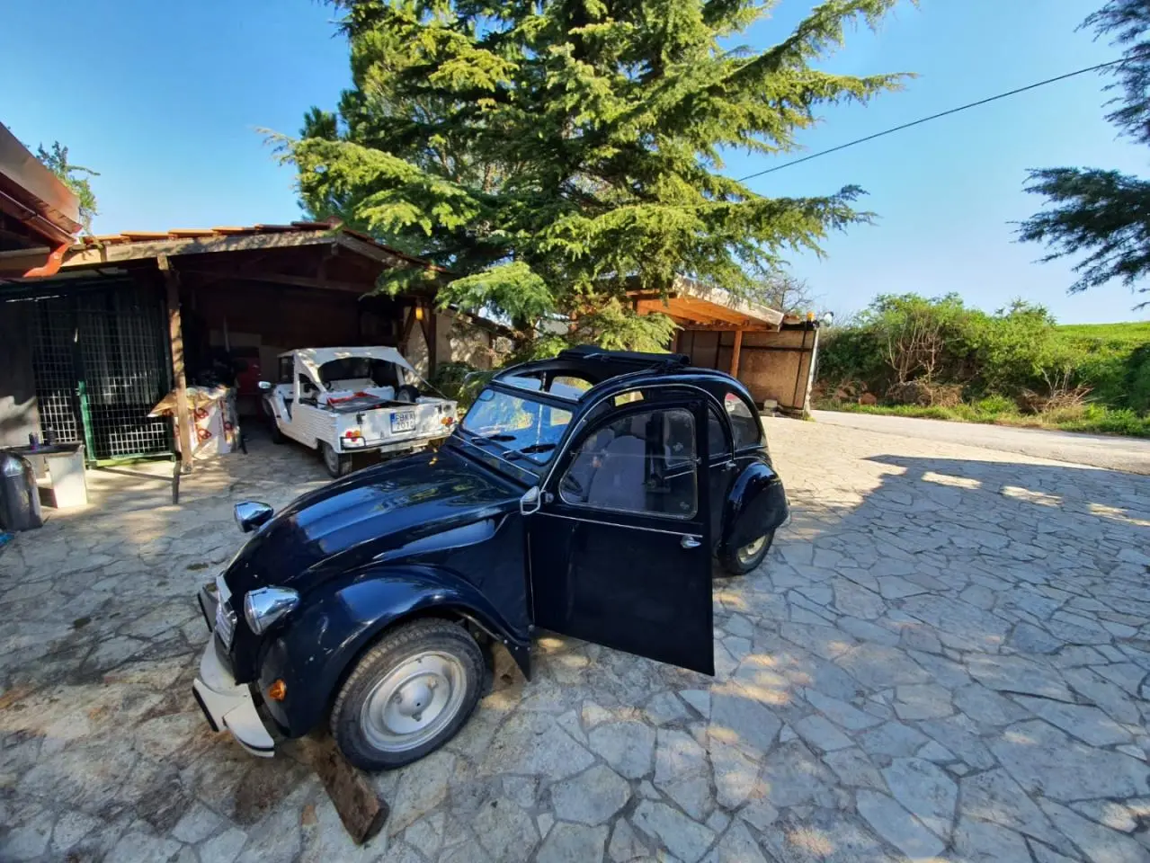 Citroën 2CV6 Heckansicht